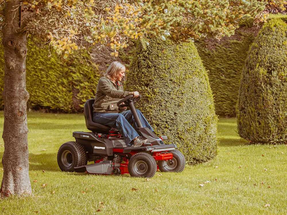 Snapper ERX96 — Autoportée à batterie 72V éjection latérale et mulching