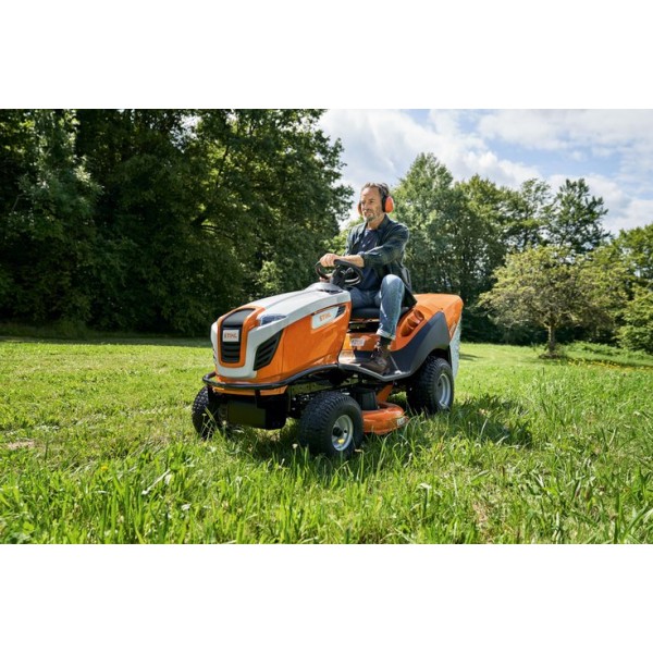 Stihl RT 5097.1 — Tracteur de pelouse hydrostatique coupe 95 cm